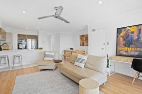 Chic Coastal Charm on Palm Beach, Surfers Paradise